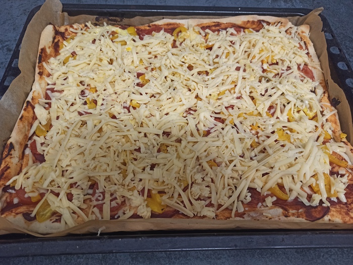 Посыпаем сыром, самым дешёвым из магнита Российский 304 грамма 184.50 рублей (Смотрим ник)