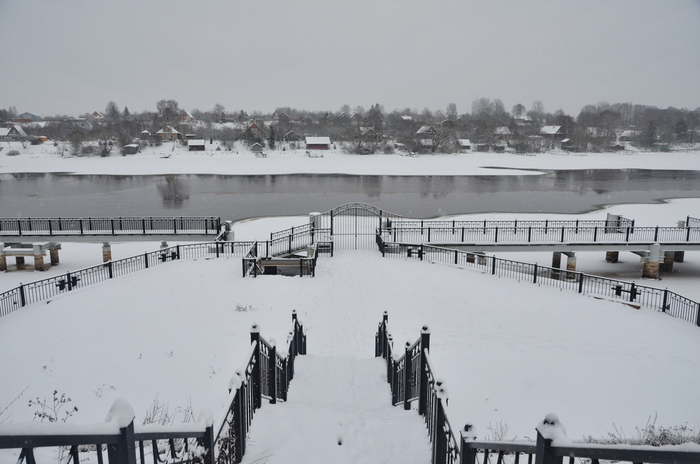 Пристань на реке Волхов у Никольского монастыря.