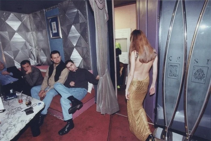 «Революция в натуре». Колоритные фото 90-х годов Фотография, Историческое фото, 90-е, Бандиты, Длиннопост, Повтор