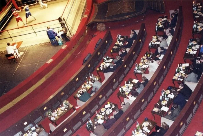 «Революция в натуре». Колоритные фото 90-х годов Фотография, Историческое фото, 90-е, Бандиты, Длиннопост, Повтор