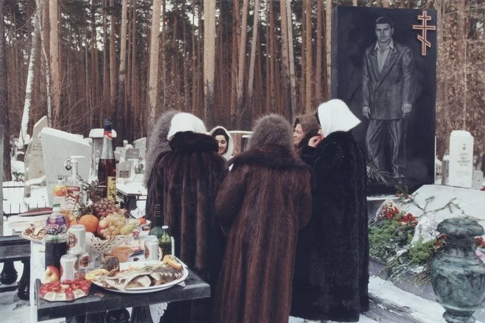 «Революция в натуре». Колоритные фото 90-х годов Фотография, Историческое фото, 90-е, Бандиты, Длиннопост, Повтор