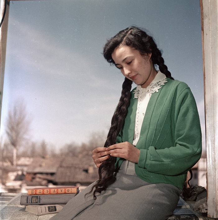 . ,   ,   . ,  , 1959  ,   ,  , , , ,   ,   , 50-, , Telegram ()