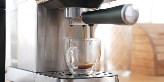 Приготовление кофейного напитка Multinel Krema