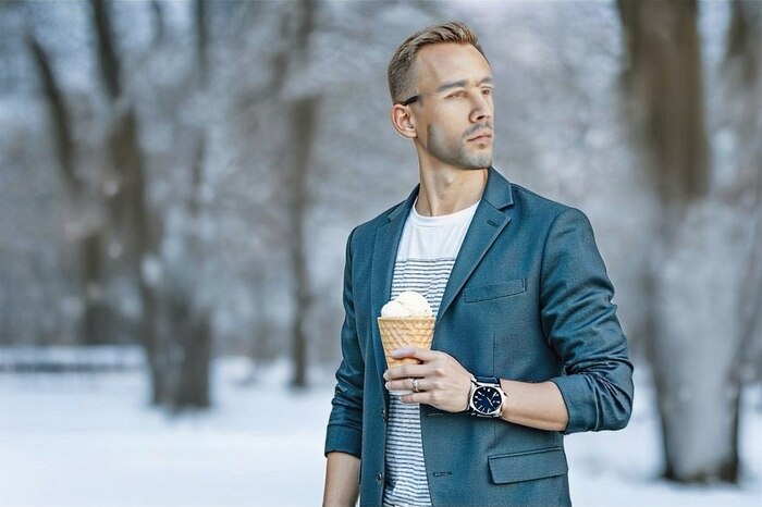 это вам, потому что вы не молитесь !!