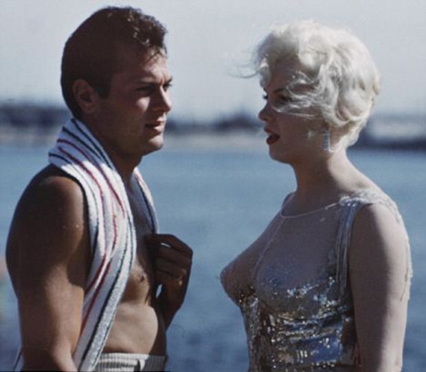 С Мэрилин Монро.