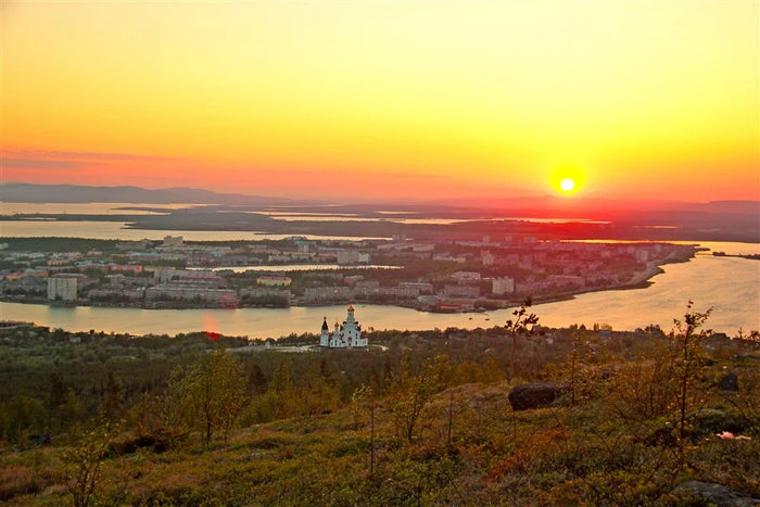 Полярный день в Мурманске