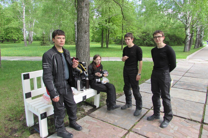 Нагулявшись вдоволь как же не подкрепиться вкусностями и ароматным чаем.