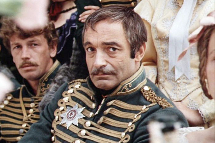 «О бедном гусаре замолвите слово»