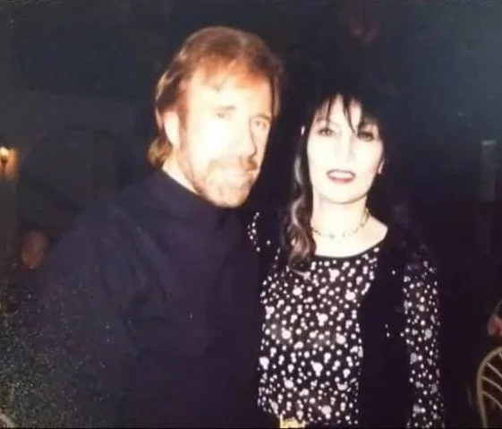 Интересные фотографии 90 -х (часть 115) 90-е, Детство 90-х, Ностальгия, Знаменитости, Эпоха, Фотография, Нонна Мордюкова, Римма Маркова, Modern Talking, Иван Демидов, Леонид Куравлев, Михаил Пуговкин, Юрий Яковлев, Старые песни о главном, Юрий Хой, Жанна Фриске, Чак Норрис, Джуна Давиташвили, Юрий Гагарин, Линда, Длиннопост