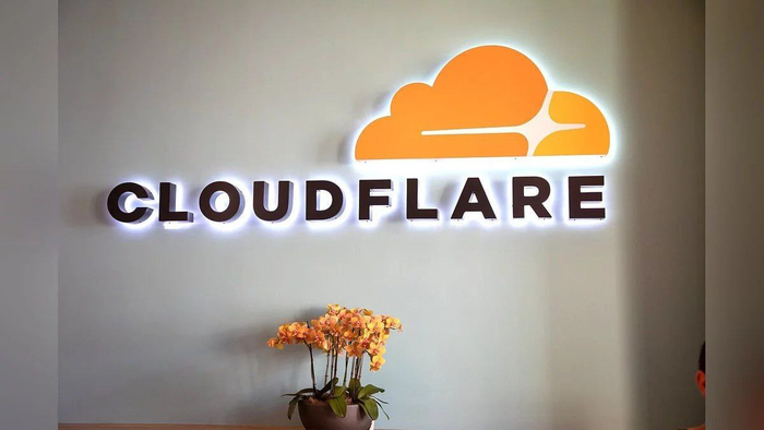    Cloudflare        .    ? Telegram (), Cloudflare, Amazon aws,  ,   