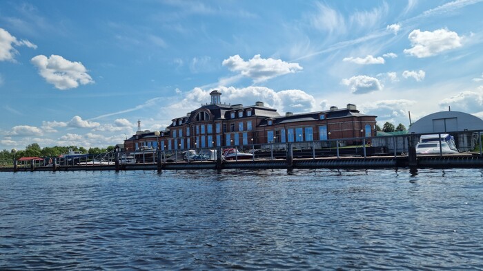 Первая на Волге стоянка, оборудованная специально для яхт.