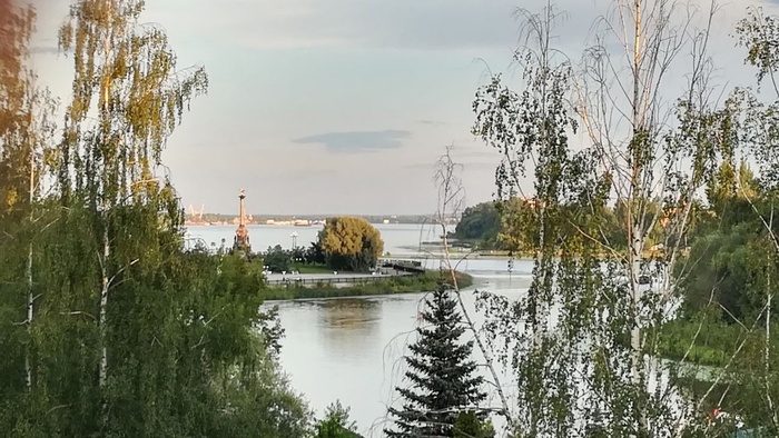 Вид на Волгу