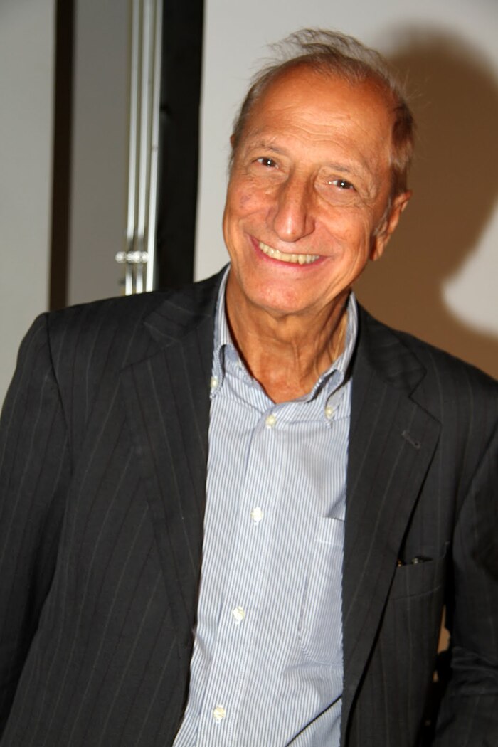   (Pippo Franco)   , ,   .  2  1940   . 