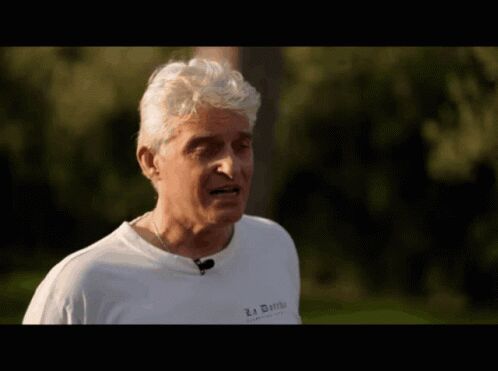 I went to look at the hot posts about Azerbaijan and the people's indignation, and there... - Politics, Humor, Russia, Azerbaijan, Oleg Tinkov, Memes, GIF