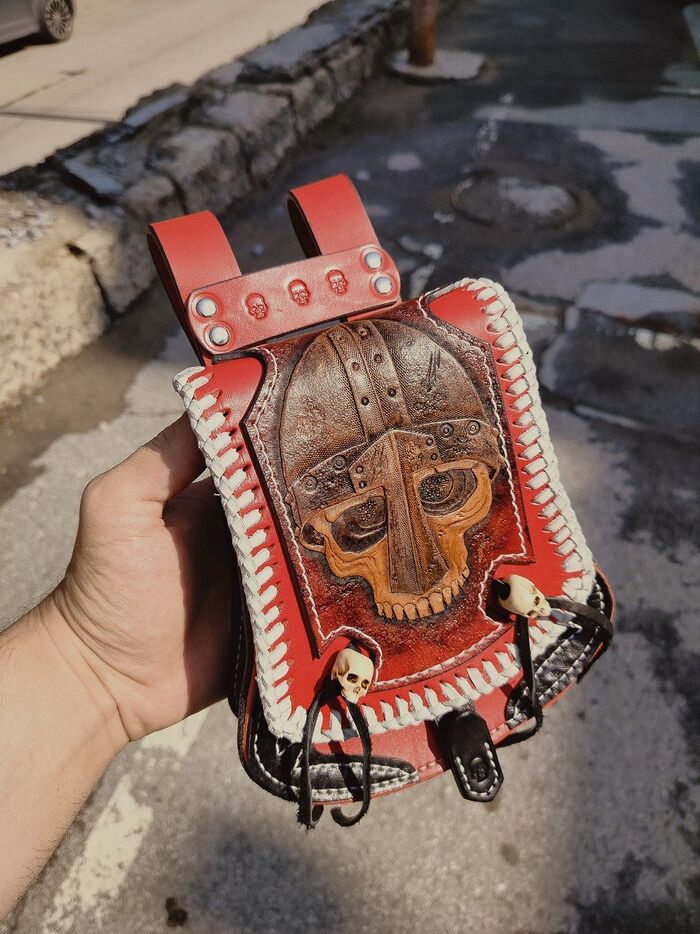   "Deus Vult" ,  ,   ,   ,  , 