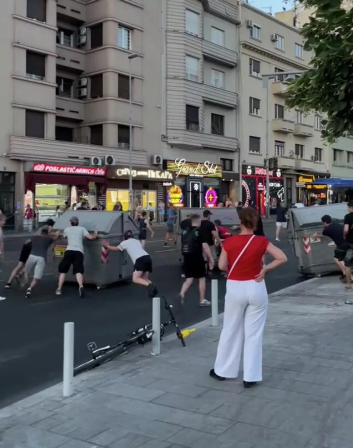 <a href="https://pikabu.ru/story/studentyi_serbii_obyavili_totalnuyu_blokadu_trass_v_znak_protesta_protiv_vlastey_12919169?u=https%3A%2F%2Fria.ru%2F20250704%2Ftrassy-2027136788.html&t=%D0%B8%D1%81%D1%82%D0%BE%D1%87%D0%BD%D0%B8%D0%BA&h=833a2d272760bac6778ac3da24ede6ca8004015c" title="https://ria.ru/20250704/trassy-2027136788.html" target="_blank" rel="nofollow noopener"></a>