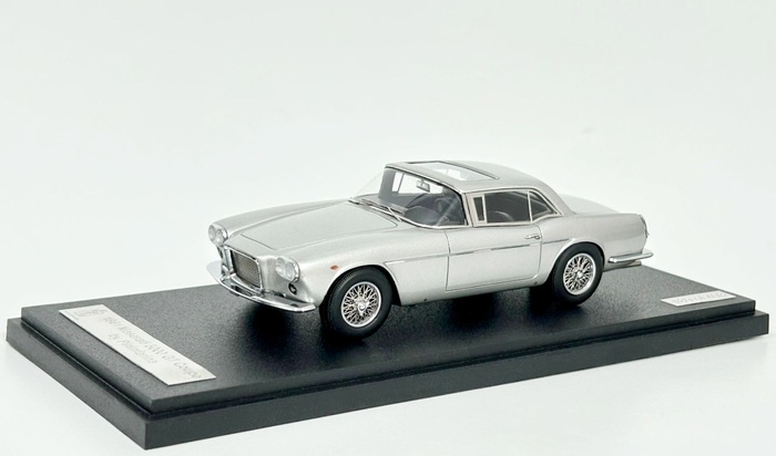 1/43 Matrix 1961 Maserati 5000GT Coupe by Pininfarina   , 