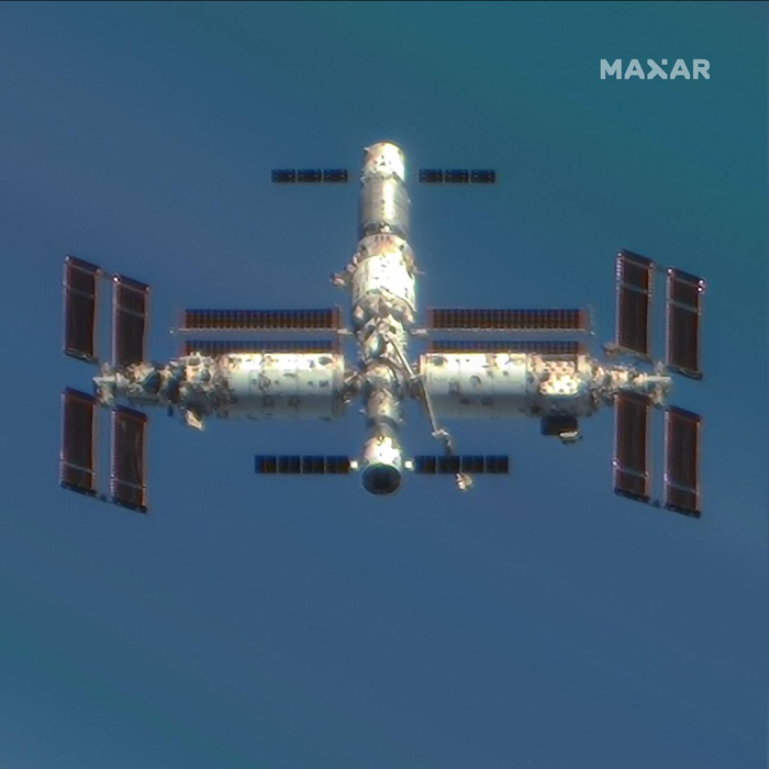     Maxar , , , Telegram (), 