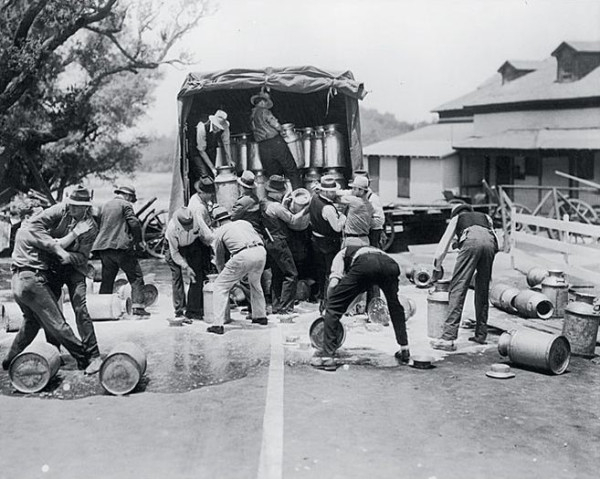 Уничтожение продуктов во время Великой Депрессии