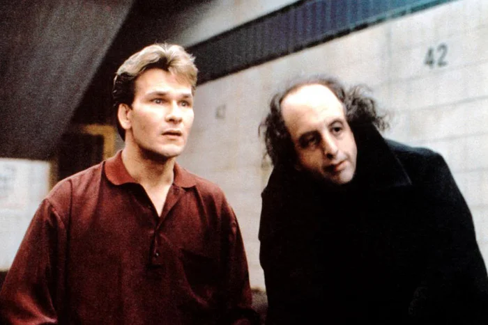 «Привидение» – один из самых красивых и трогательных фильмов о любви, которая оказалась сильнее самой смерти Патрик суэйзи, Вупи голдберг, Фильмы, Длиннопост, Фото со съемок, Деми Мур «Привидение» – один из самых красивых и трогательных фильмов о любви, которая оказалась сильнее самой смерти Патрик суэйзи, Вупи голдберг, Фильмы, Длиннопост, Фото со съемок, Деми Мур