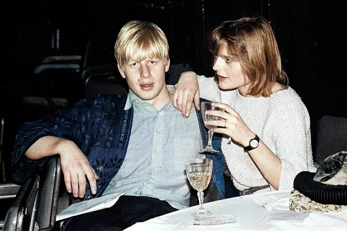 Интересная фотоподборка известных личностей СССР и Мира в детстве и юности. 20 раскрашенных фотографий. Часть 2 20 век, Старое фото, Знаменитости, Актеры и актрисы, Фотография, Колоризация, Музыканты, Биография, Длиннопост