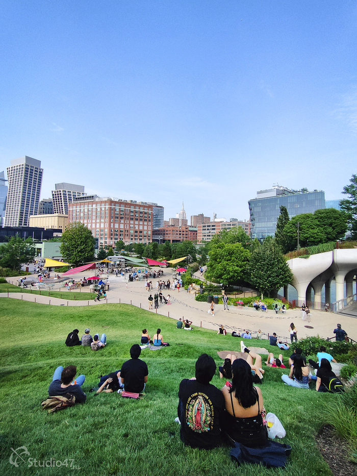 Перед самым стартом зашёл на Little Island