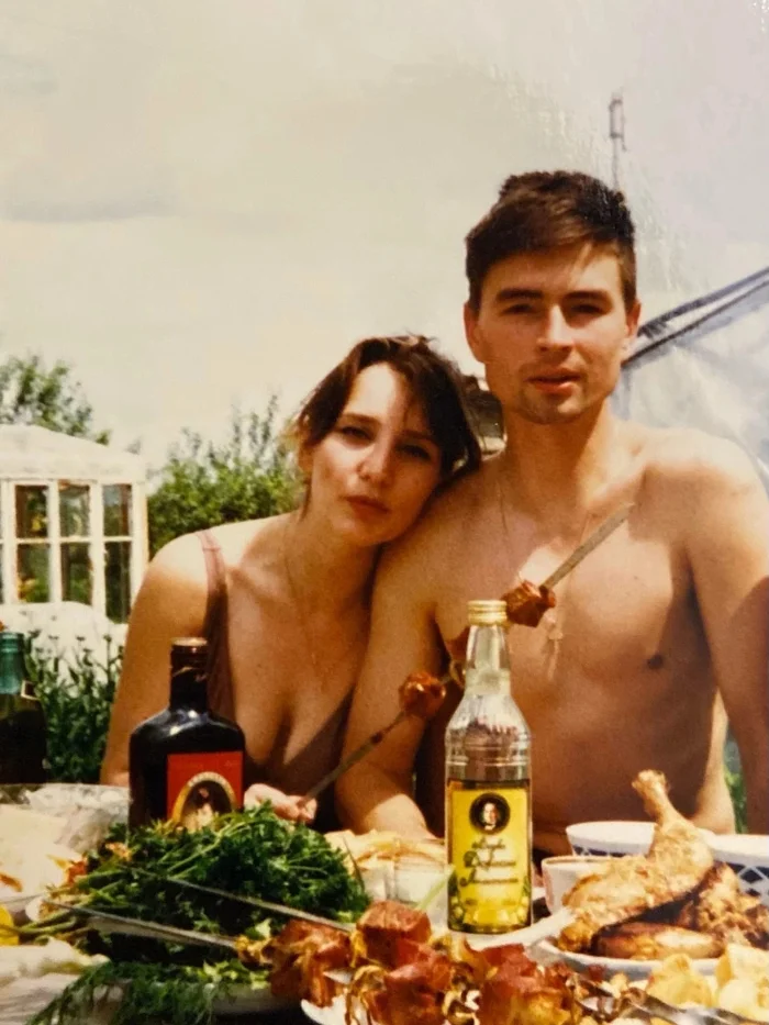 Интересные фотографии 90 -х (часть 116) 90-е, Детство 90-х, Фотография, Ностальгия, Эпоха, Знаменитости, Борис Ельцин, Дмитрий Нагиев, Майкл Джексон, Егор Летов, Певица Валерия, Монстры рока, Довгань, Вырезки из газет и журналов, Александр Невский (актер), Длиннопост