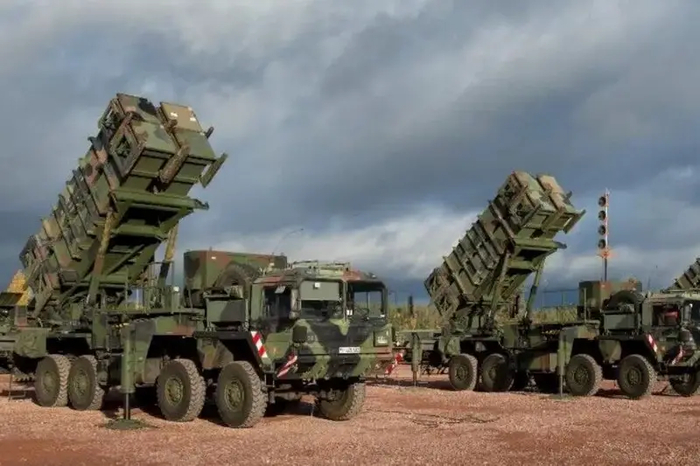 Три пусковые установки ЗРК Patriot и РЛС AN/MPQ-65: ВС РФ продолжают уничтожать ПВО Украины