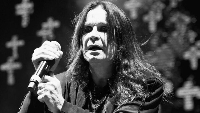 В возрасте 76 лет умер легендарный рок-музыкант Оззи Осборн — об этом сообщила его семья. Он успел. Прощай, Оз