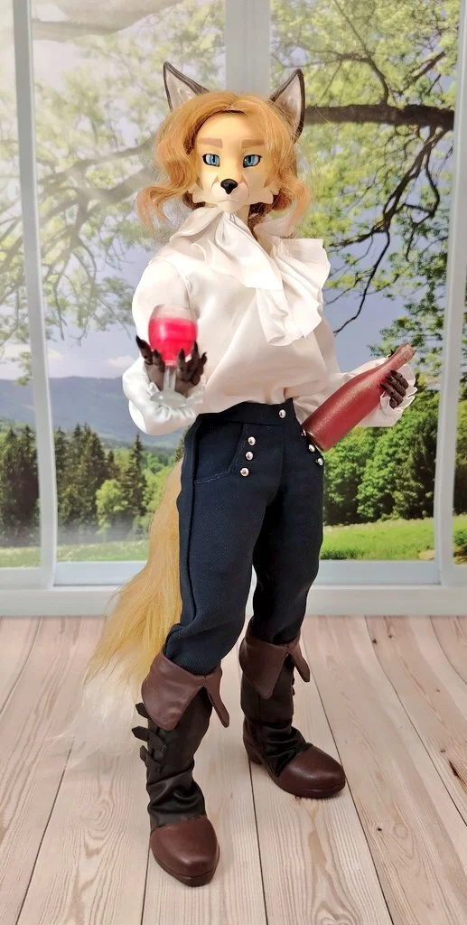 Reply to the post There lived a musician, he played the violin. He had a rare talent that people admired - Furry, Furry fox, Furry canine, Tatujapa, Violin, Wine, Figurines, Reply to post, Longpost