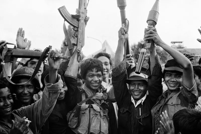 Основную часть партизанской армии красных кхмеров составляли дети и подростки