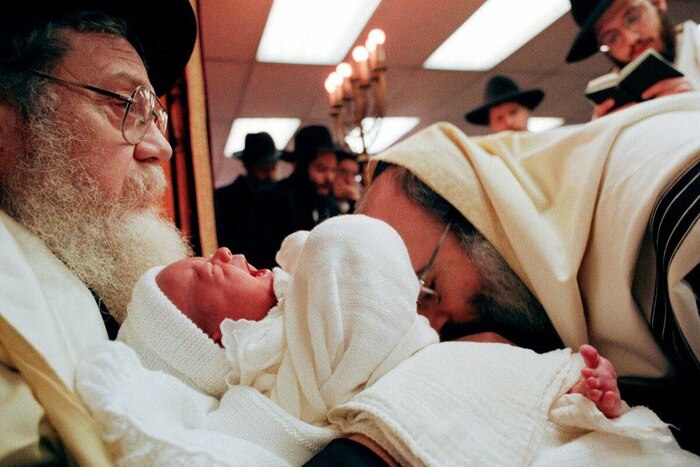   metzitzah b'peh , , 