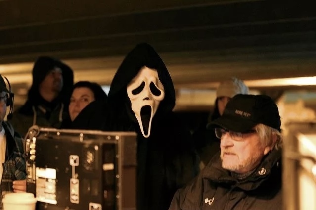 Крик / Scream 4
