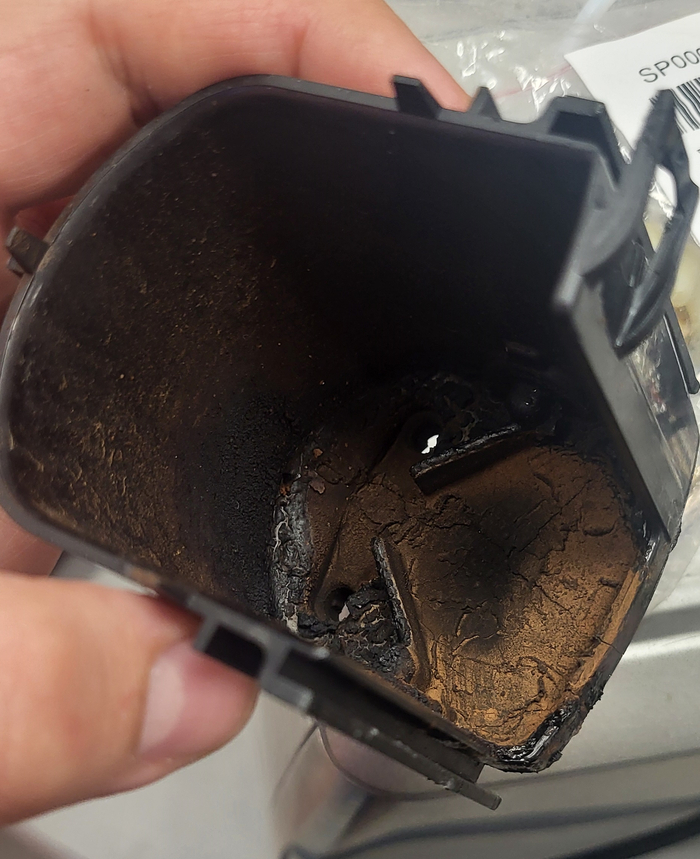  .  Delonghi ESAM 3000.       ,     .