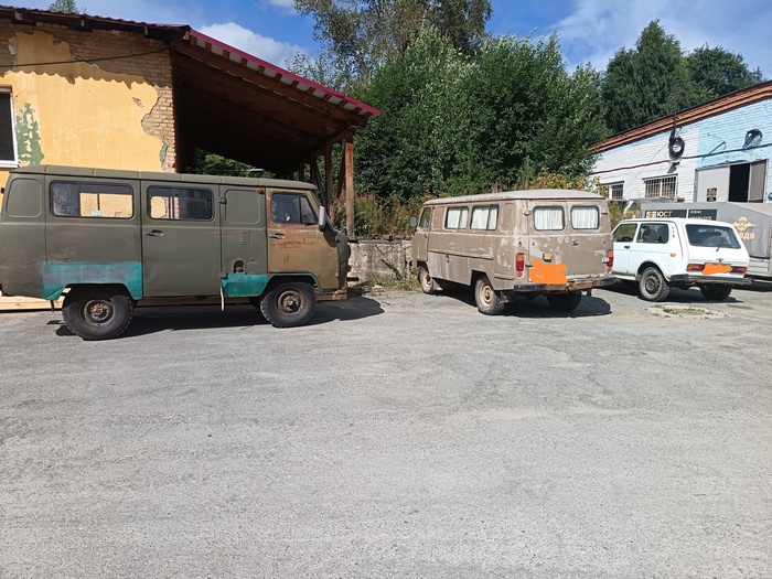      , , ,   , , 