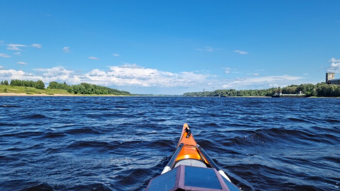Город остался позади. Привет, свободная река!