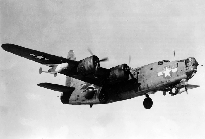 PB4Y Privateer   ASM-N-2 Bat