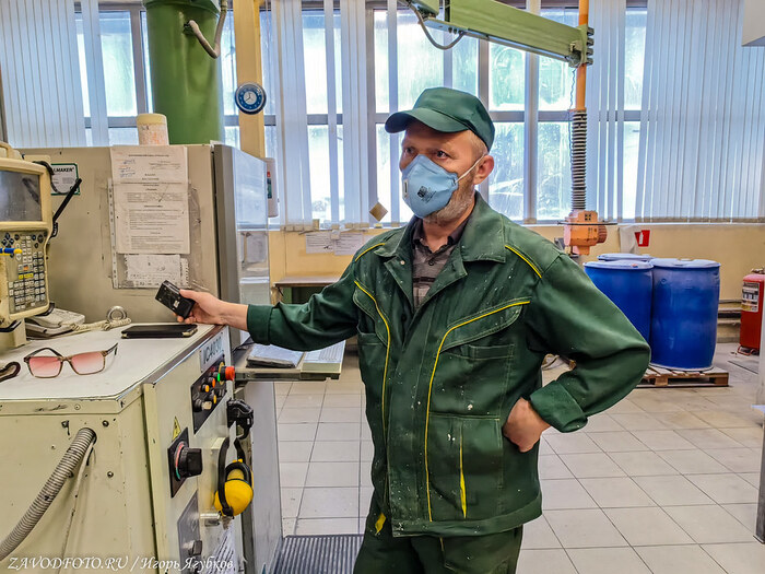 Из серии «Именно они делают Россию великой» - снято мной в Филиале АО «Газэнергосервис» - завод «Турбодеталь» имени И.И. Соколовского