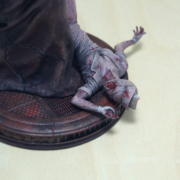 Кровь — акриловый гель.