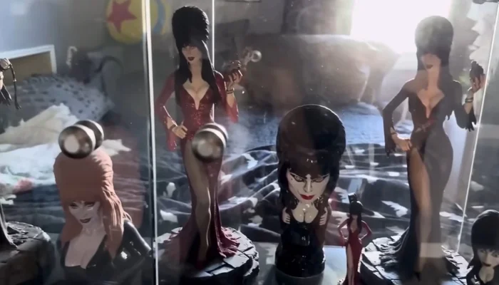 Как снимали фильм Эльвира - повелительница тьмы. Не путай Божий дар с яичницей... Голливуд, Актеры и актрисы, Классика, Ностальгия, Фильмы ужасов, Фильмы 80-х, Яндекс Дзен (ссылка), Фото со съемок, Эльвира повелительница тьмы, Длиннопост Как снимали фильм Эльвира - повелительница тьмы. Не путай Божий дар с яичницей... Голливуд, Актеры и актрисы, Классика, Ностальгия, Фильмы ужасов, Фильмы 80-х, Яндекс Дзен (ссылка), Фото со съемок, Эльвира повелительница тьмы, Длиннопост