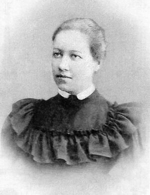 Александра Дмитриевна Оберучева (будущая матушка Амвросия).