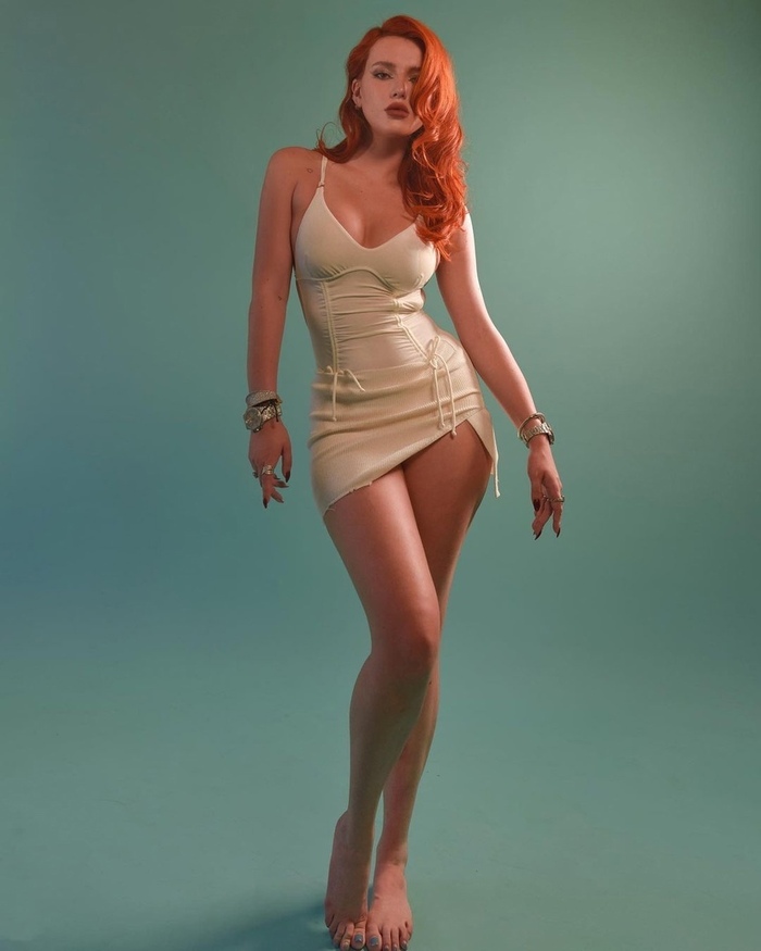 ,   ?) , , , , Bella Thorne, 