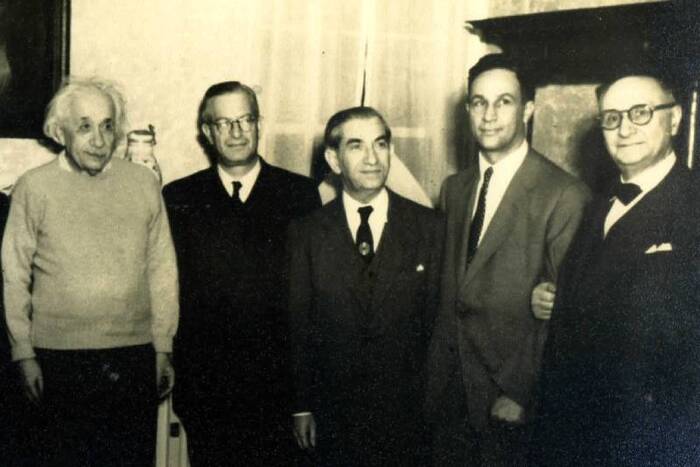     .  (, 1956).         1930- 