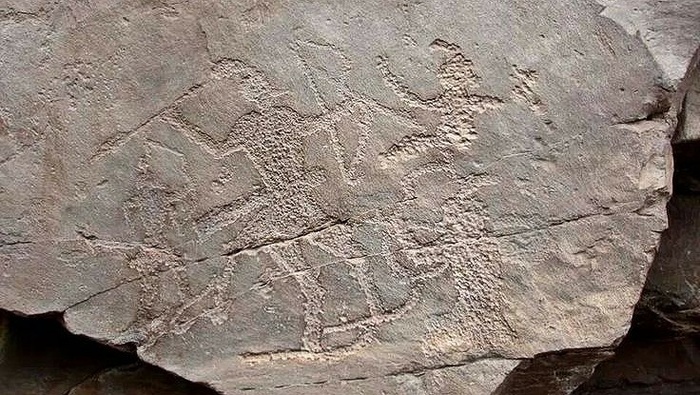 Петроглифы из Сундуков. Фотография из свободного доступа