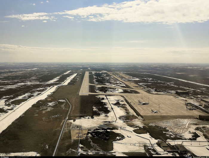 Аэропорт Норильск, наши дни. Автор: Вадим, источник: <!--noindex--><a href="https://pikabu.ru/story/zashchita_ot_duraka_ne_srabotala_avariya_an26_v_norilske_13112996?u=https%3A%2F%2Frussianplanes.net%2Fid288097&t=https%3A%2F%2Frussianplanes.net%2Fid288097&h=9c079fa1df94106806fcbea743b7e3075353ead5" title="https://russianplanes.net/id288097" target="_blank" rel="nofollow noopener">https://russianplanes.net/id288097</a><!--/noindex-->