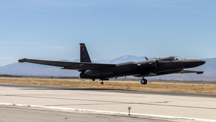     . U2 .( : Lockheed Martin)