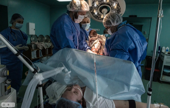 В феврале Надя родила с помощью кесарева сечения. Она сказала, что хотела доказать себе и своим товарищам из 111-й бригады территориальной обороны, что «ничто меня не остановит».