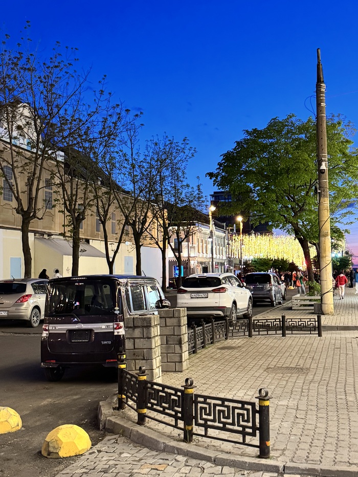 По дороге в кафе «Чепуха»