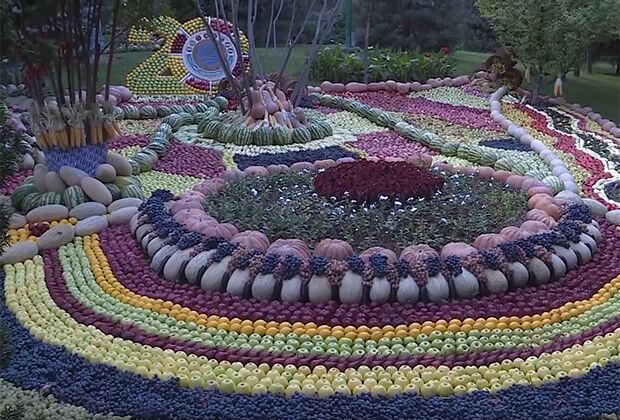 Вечер дружбы в честь глав государств-членов ШОС и ОДКБ, 16 сентября 2021 годаКадр: видео страница пресс-службы Президента Таджикистана в Facebook