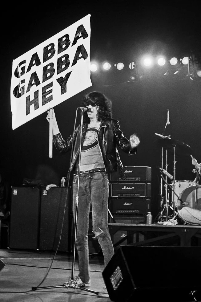 Джоуи Рамон, 1977.